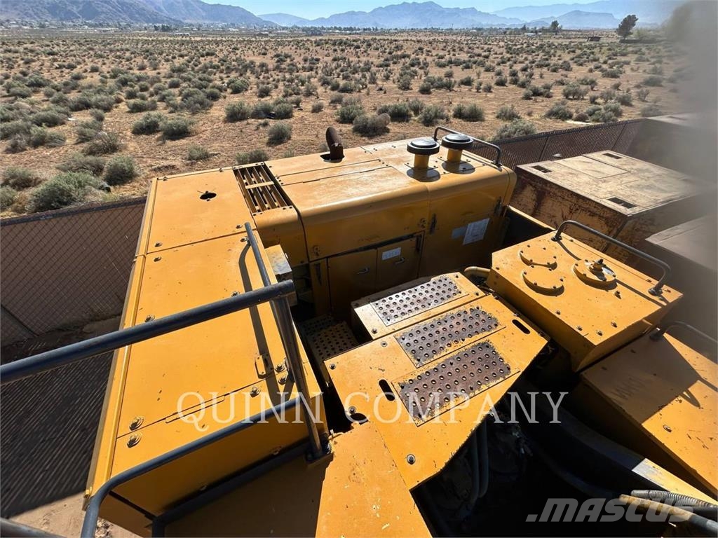 John Deere & CO. 850D Bageri guseničari