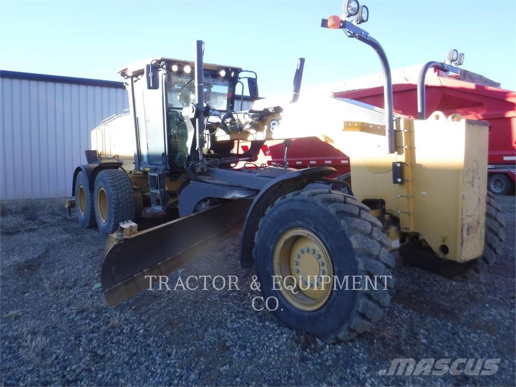 John Deere & CO. 872GP معدات تمهيد الطرق