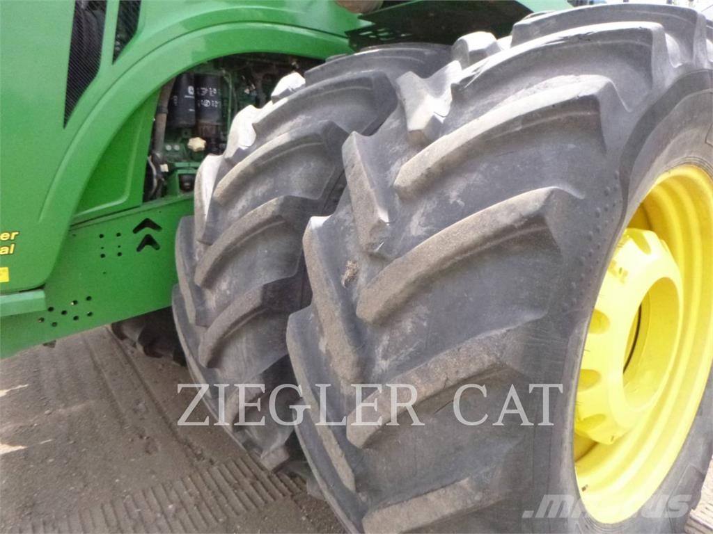 John Deere & CO. 9520R Tractoren