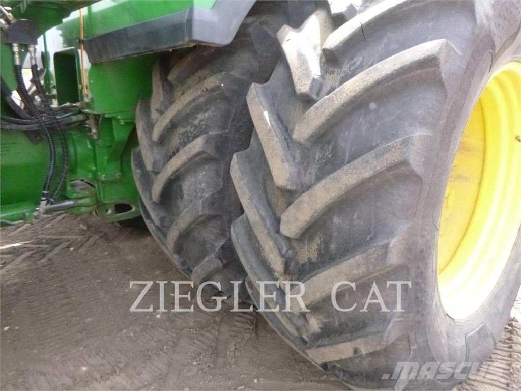 John Deere & CO. 9520R Tractoren