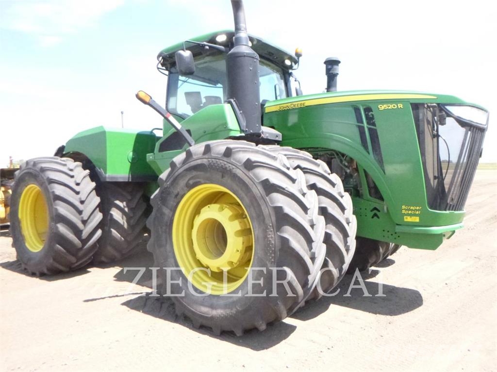 John Deere & CO. 9520R Tractoren