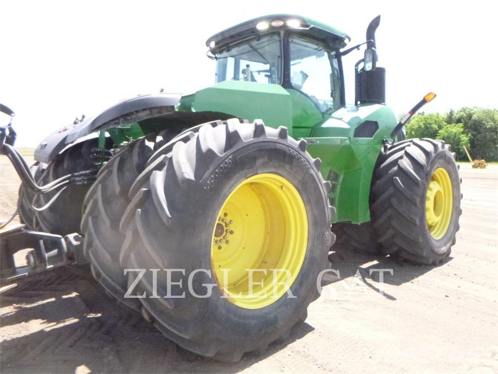 John Deere & CO. 9520R Tractoren