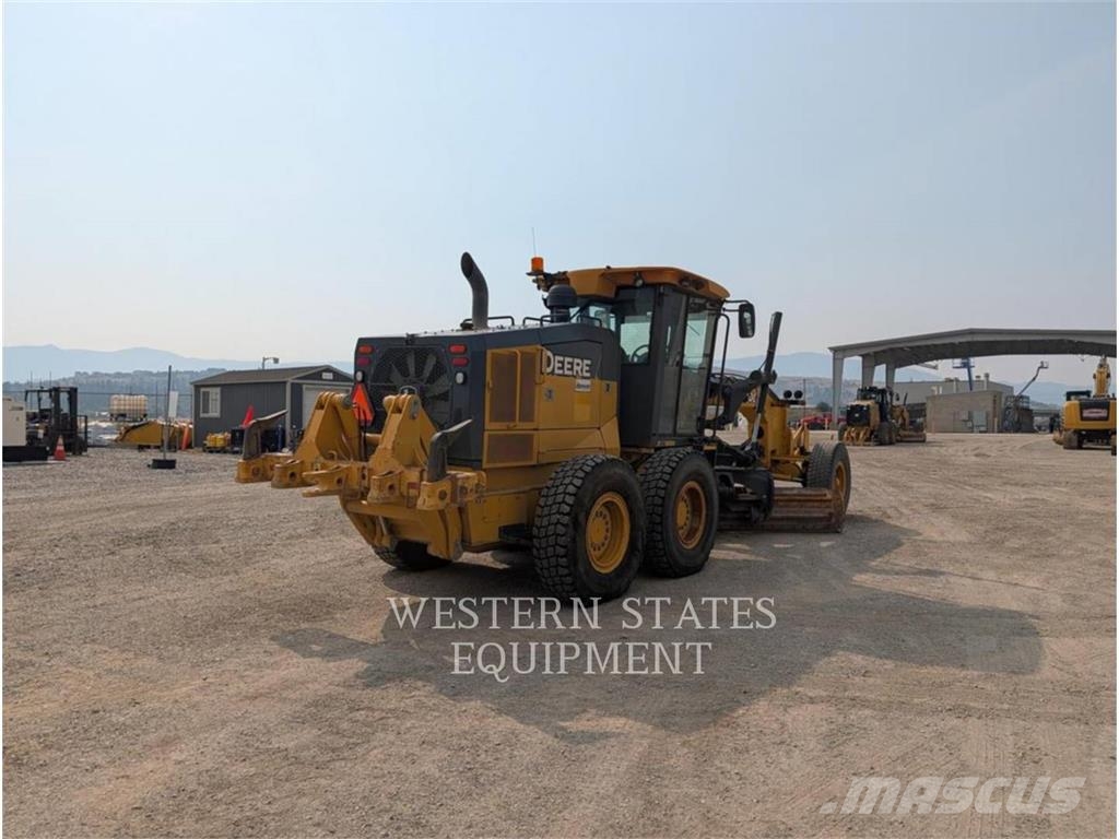 John Deere & CO. JD 770G معدات تمهيد الطرق