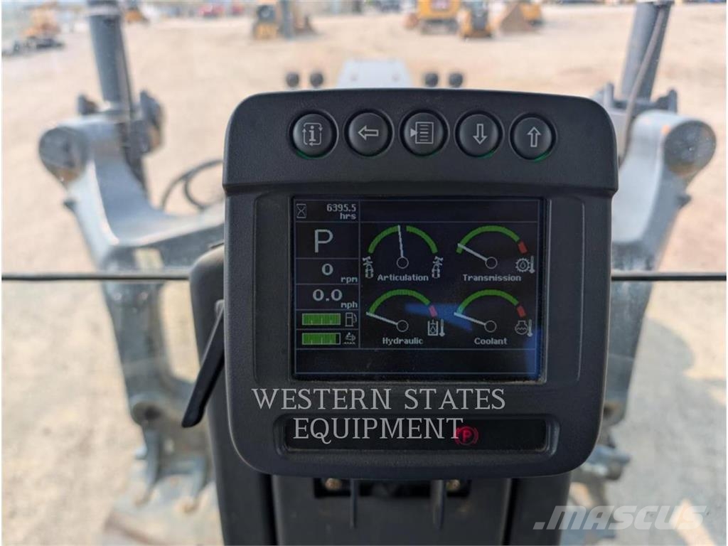 John Deere & CO. JD 770G معدات تمهيد الطرق