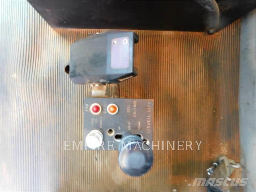 Kenworth (OBSOLETE) 6Y DMP AZ Autocisterna