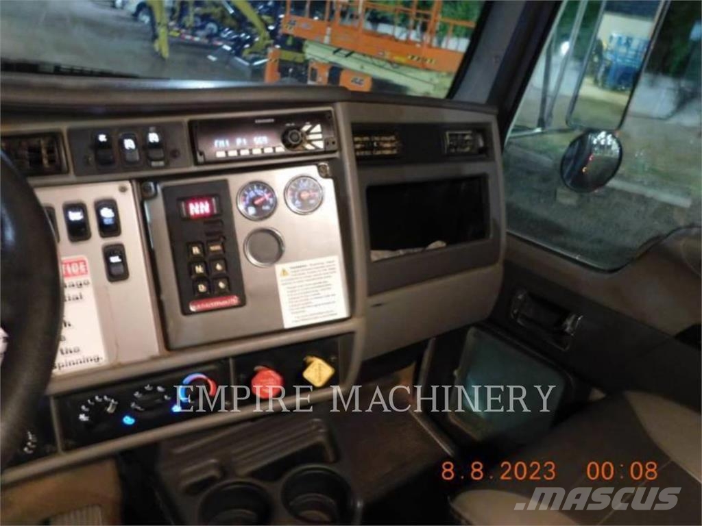 Kenworth (OBSOLETE) 6Y DMP AZ Autocisterna