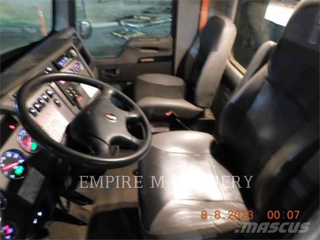 Kenworth (OBSOLETE) 6Y DMP AZ Autocisterna