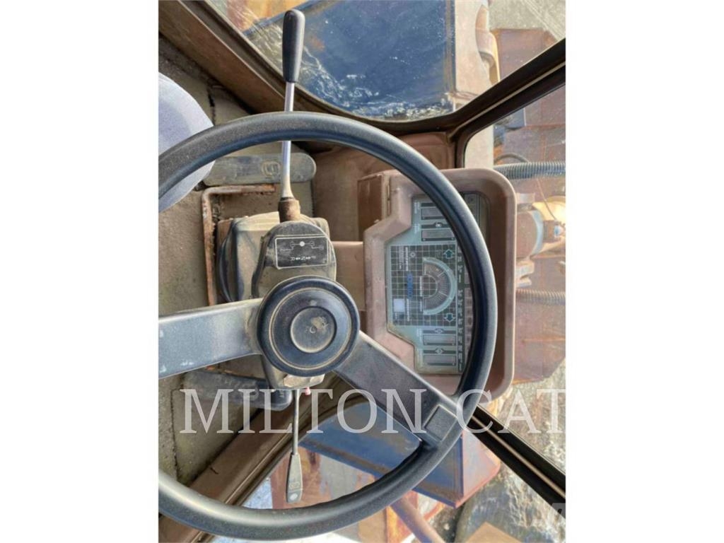 Kobelco / KOBE STEEL LTD LK900 Cargadoras sobre ruedas