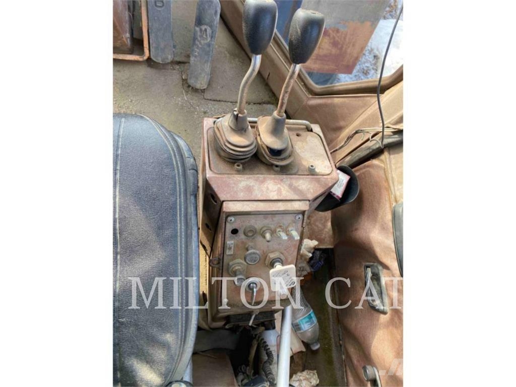 Kobelco / KOBE STEEL LTD LK900 Cargadoras sobre ruedas