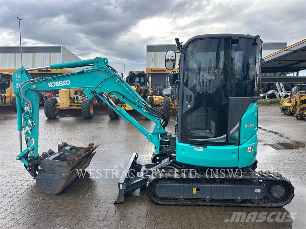 Kobelco / KOBE STEEL LTD SK30SR Roomikekskavaatorid