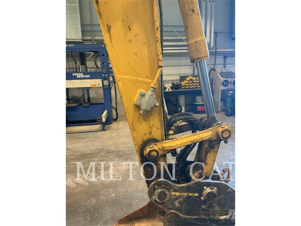 Kobelco / KOBE STEEL LTD SK75SR Lánctalpas kotrók