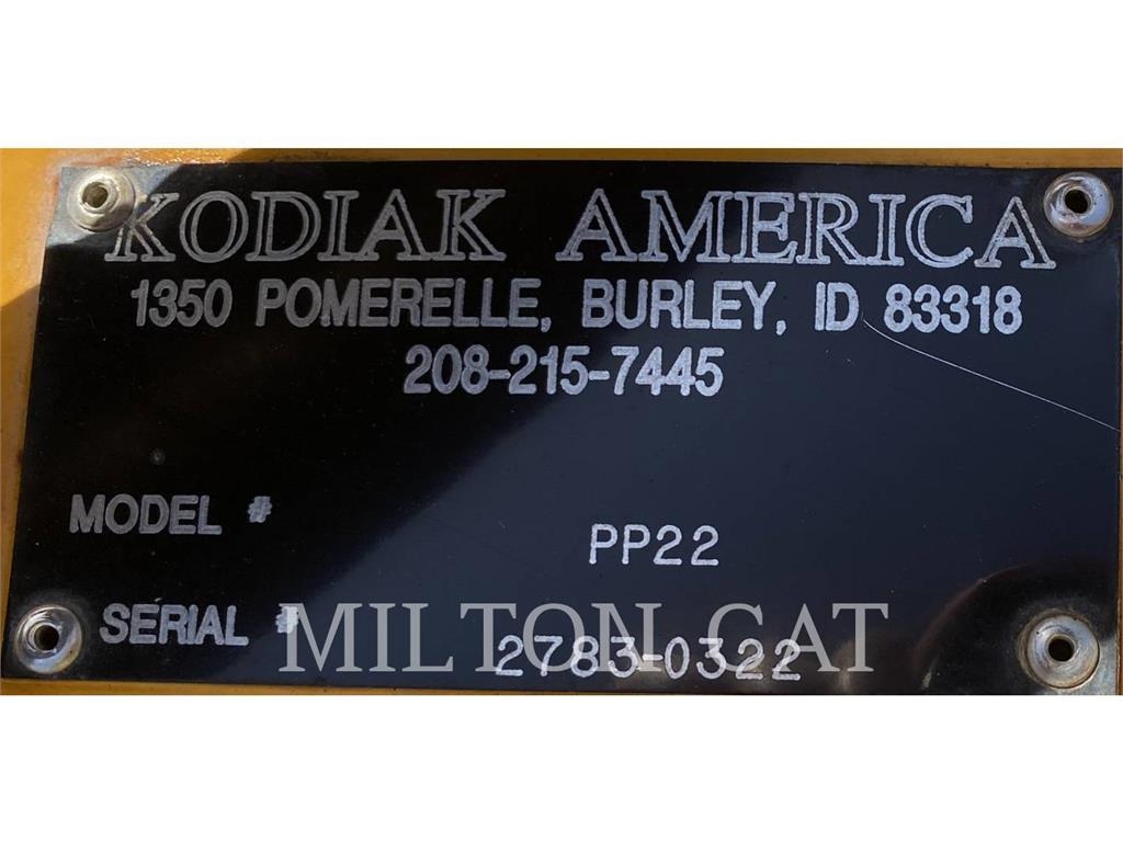 Kodiak TRAILERS INC. 22 KODIAK ADJUSTABLE WING BOX PLOW Snøfresere