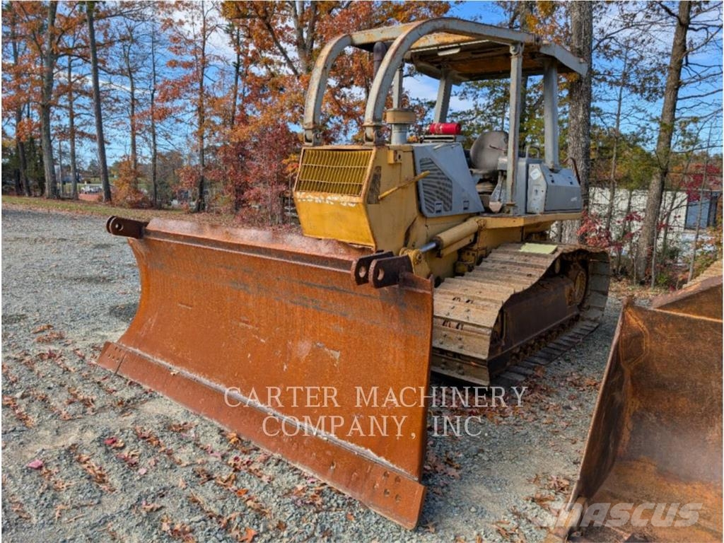 Komatsu 61EX Crawler dozers