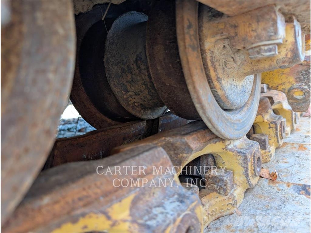 Komatsu 61EX Crawler dozers