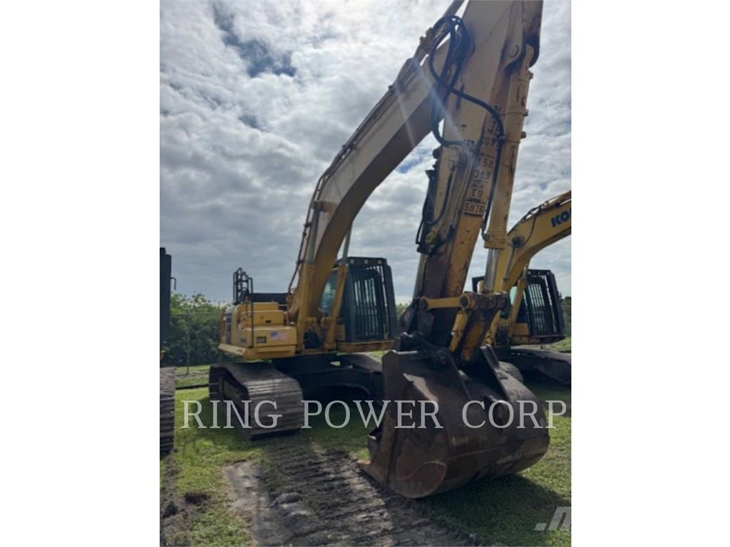 Komatsu AMERICA/DRESSER PC360LC-11 حفارات زحافة