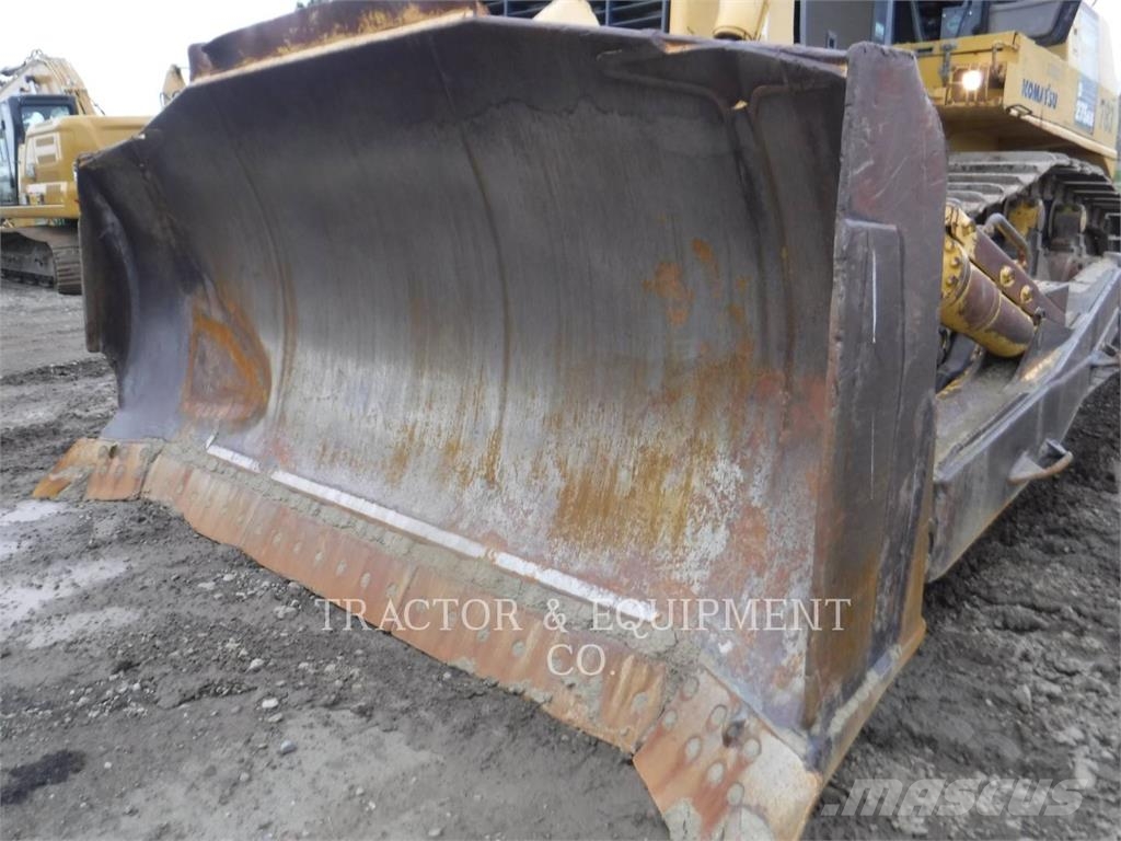 Komatsu D275AX-5EO Bouteurs sur chenilles