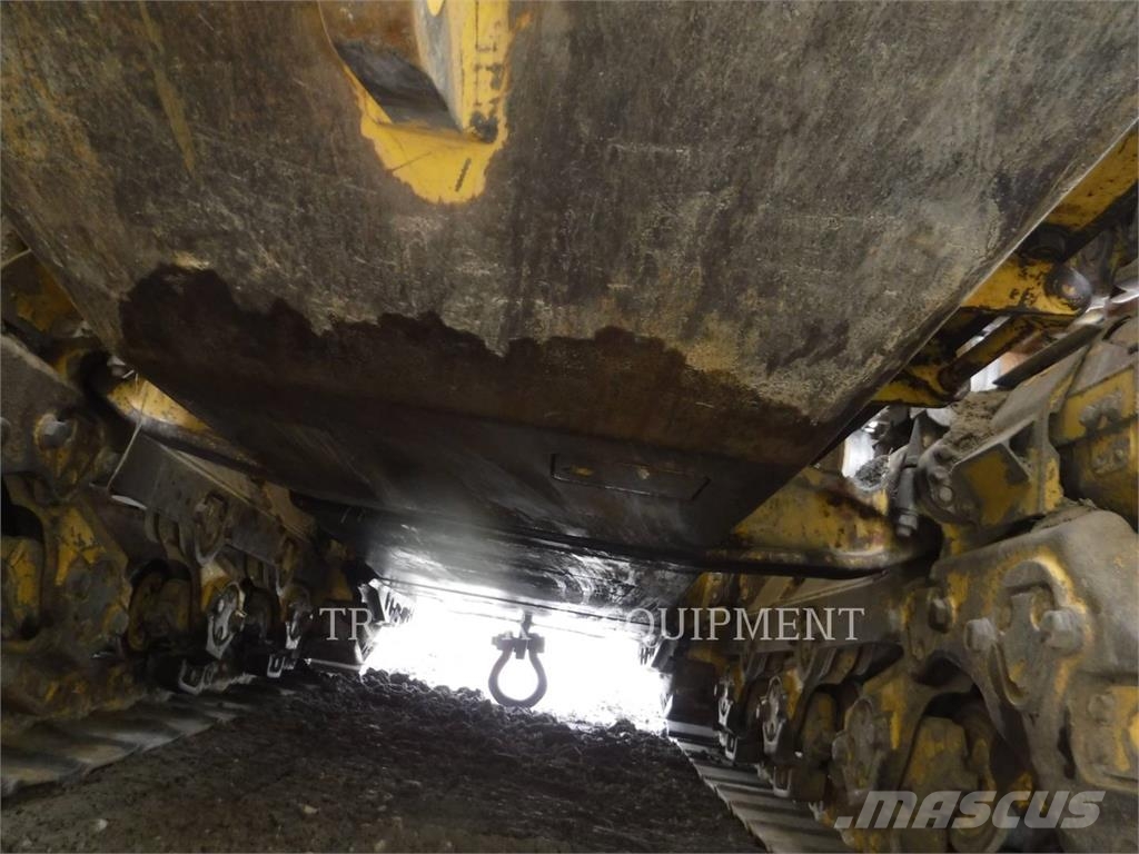 Komatsu D275AX-5EO Bouteurs sur chenilles