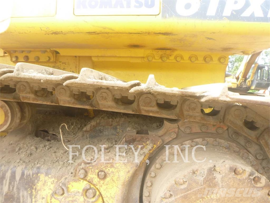 Komatsu D61PX1-23 Buldozer sobre oruga