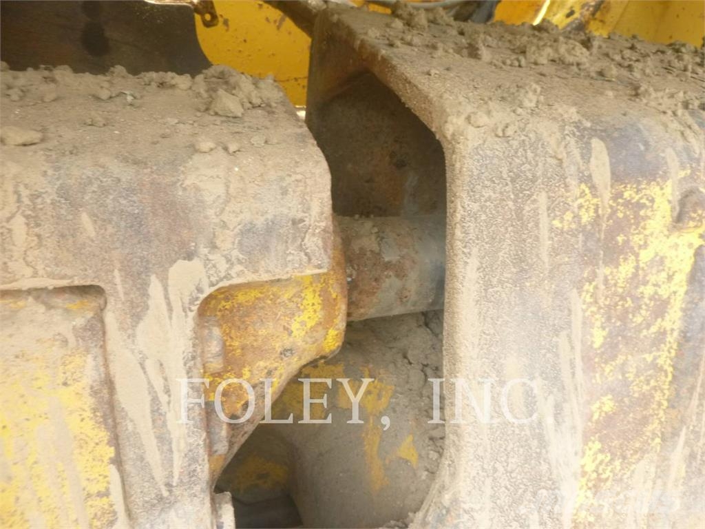 Komatsu D61PX1-23 Buldozer sobre oruga