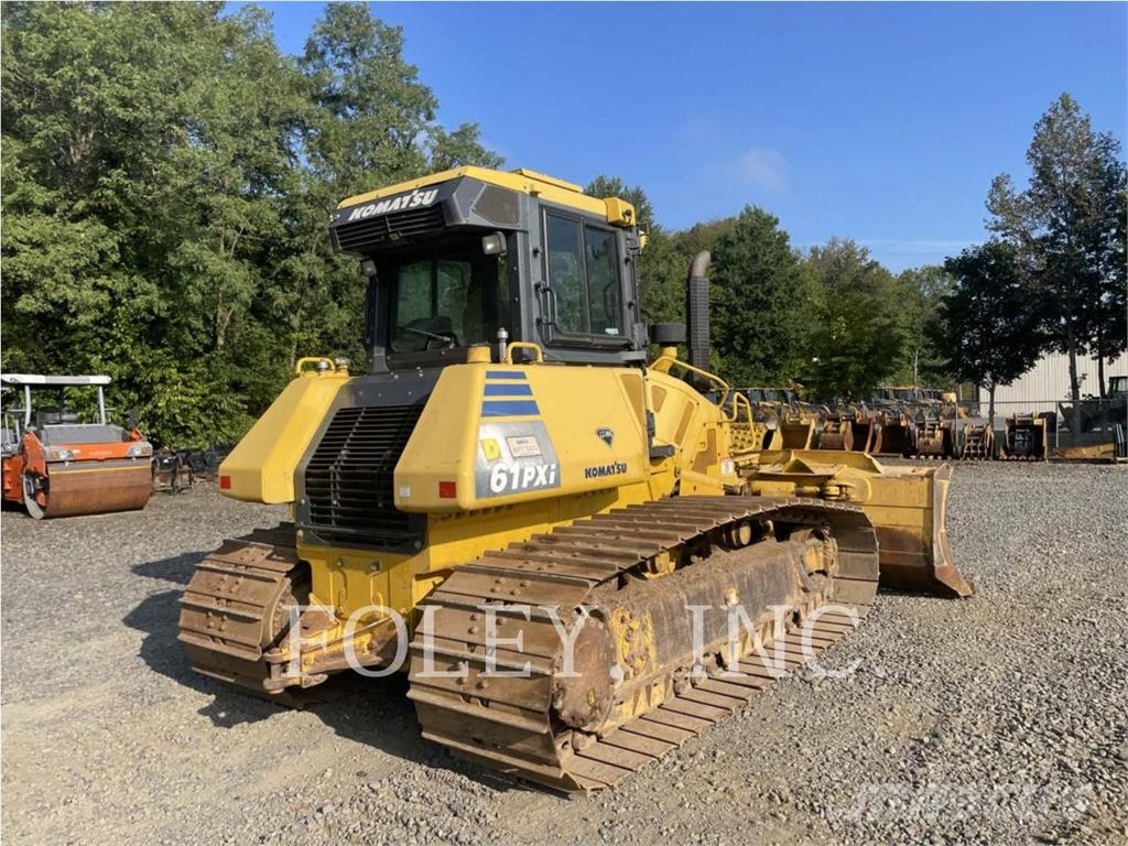 Komatsu D61PX1-23 Buldozer sobre oruga