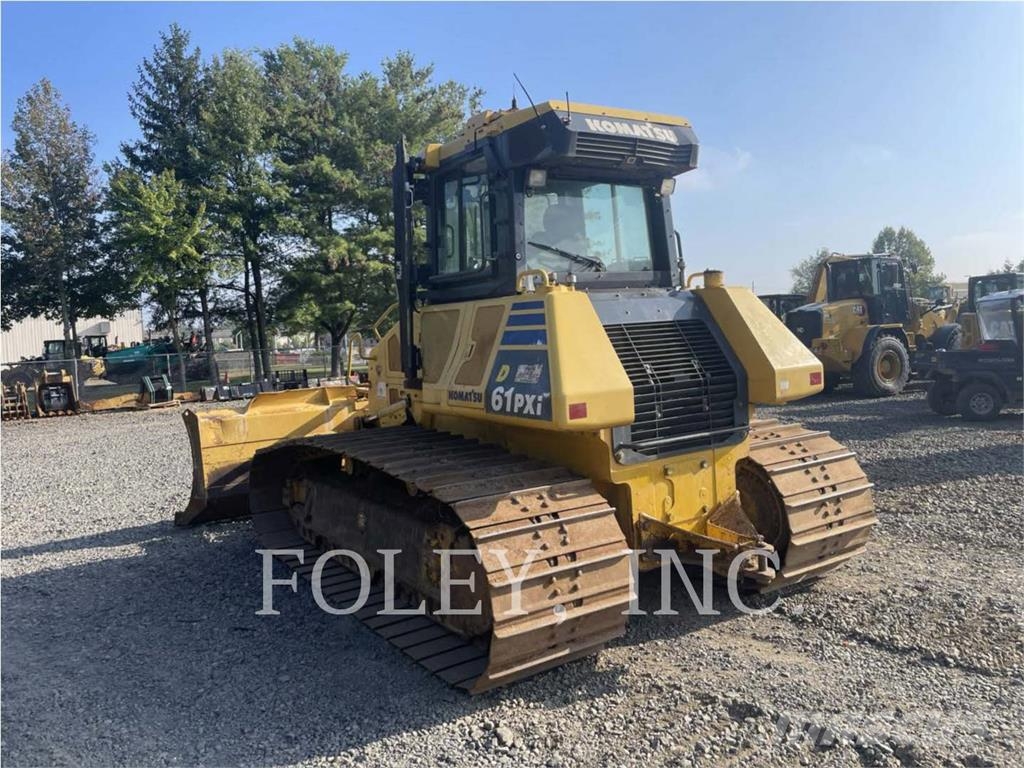 Komatsu D61PX1-23 Buldozer sobre oruga
