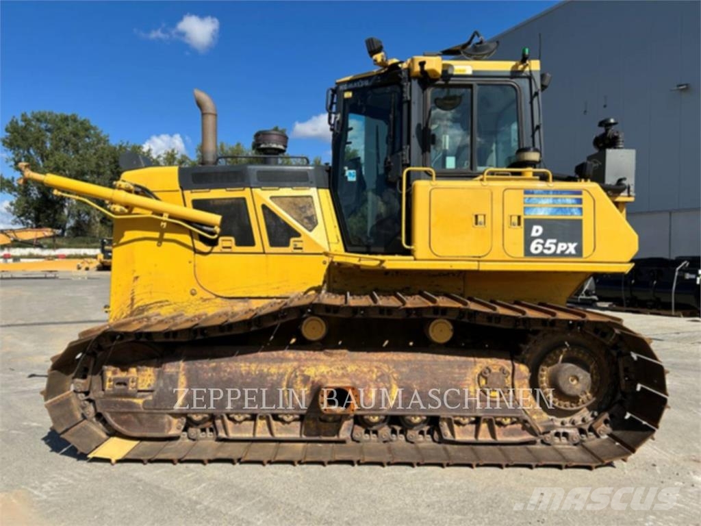 Komatsu D65PX-18 Buldožerji goseničarji