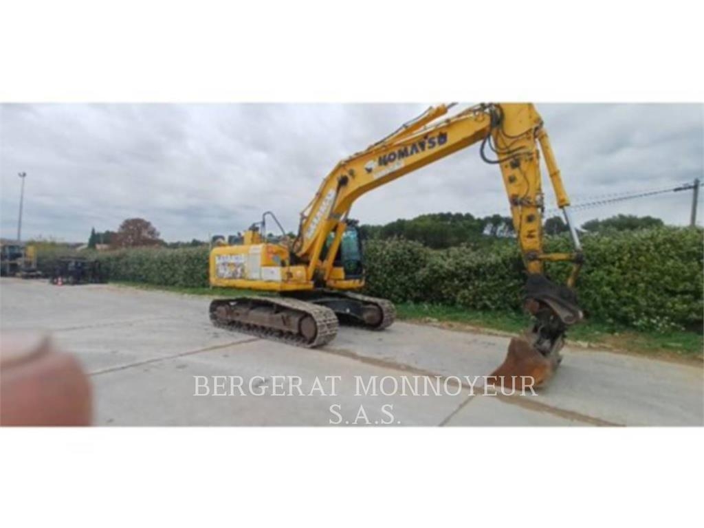 Komatsu HB215LC2 Paletli ekskavatörler