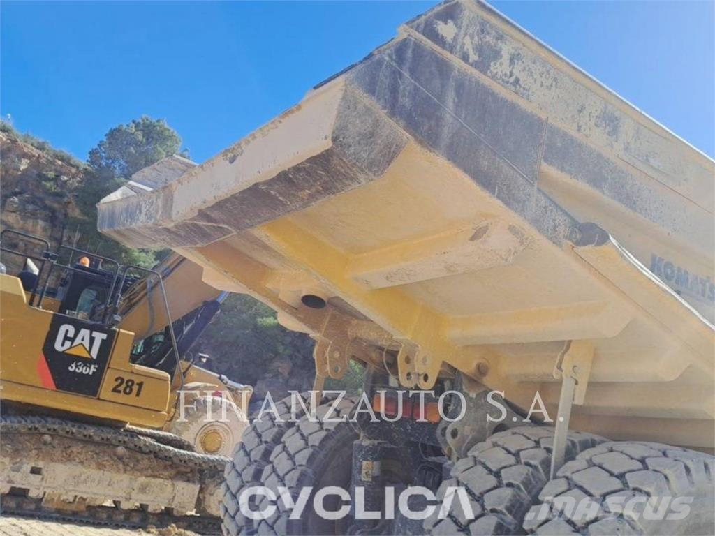Komatsu HD465-7 Dumper - Knickgelenk