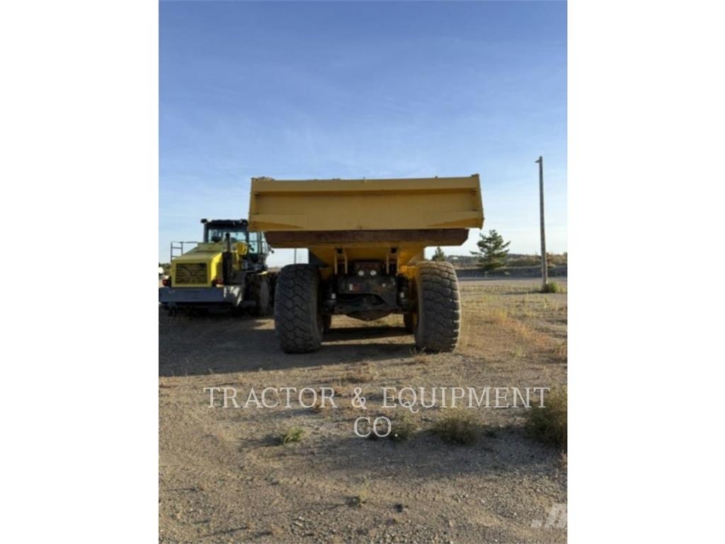 Komatsu HM400-5 Artikulētie pašizgāzēji