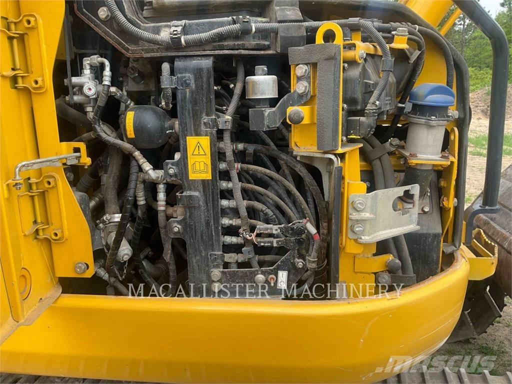 Komatsu PC138US-11 حفارات زحافة