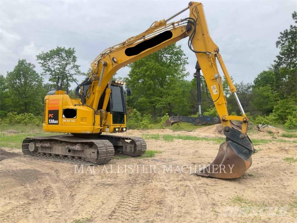 Komatsu PC138US-11 حفارات زحافة