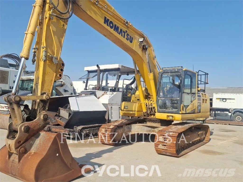 Komatsu PC210 Εκσκαφείς με ερπύστριες