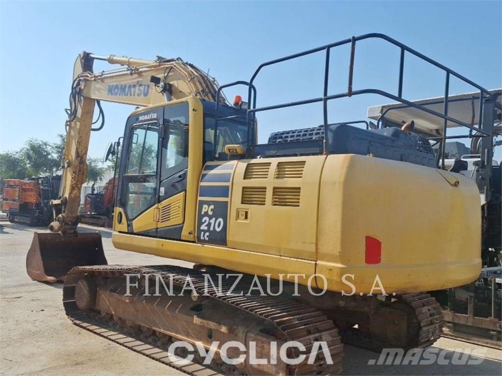Komatsu PC210 Εκσκαφείς με ερπύστριες