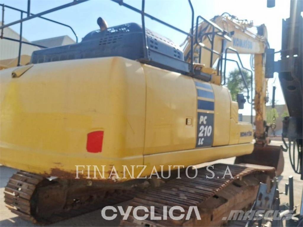 Komatsu PC210 Εκσκαφείς με ερπύστριες