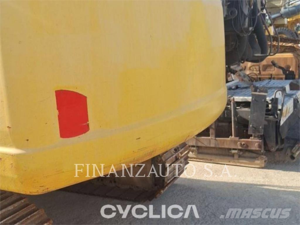Komatsu PC210 Εκσκαφείς με ερπύστριες