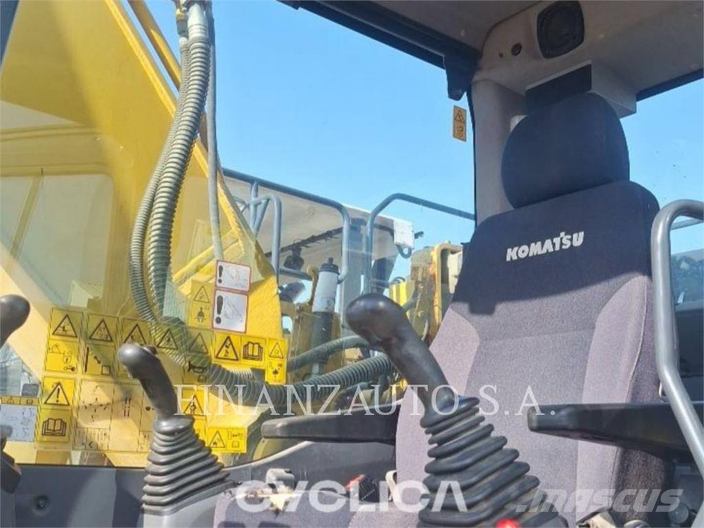 Komatsu PC210 Εκσκαφείς με ερπύστριες