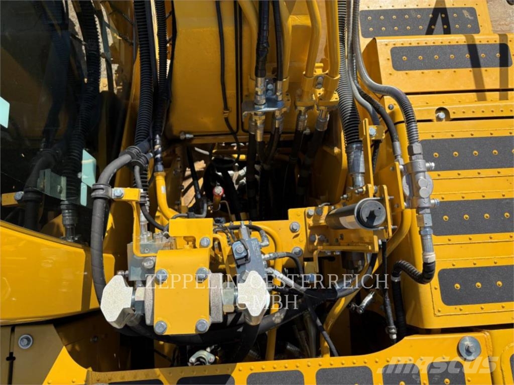 Komatsu PC210LC Rupsgraafmachines