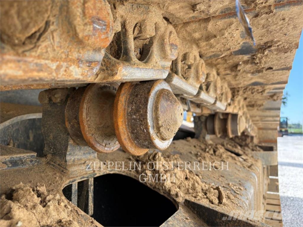 Komatsu PC210LC Rupsgraafmachines