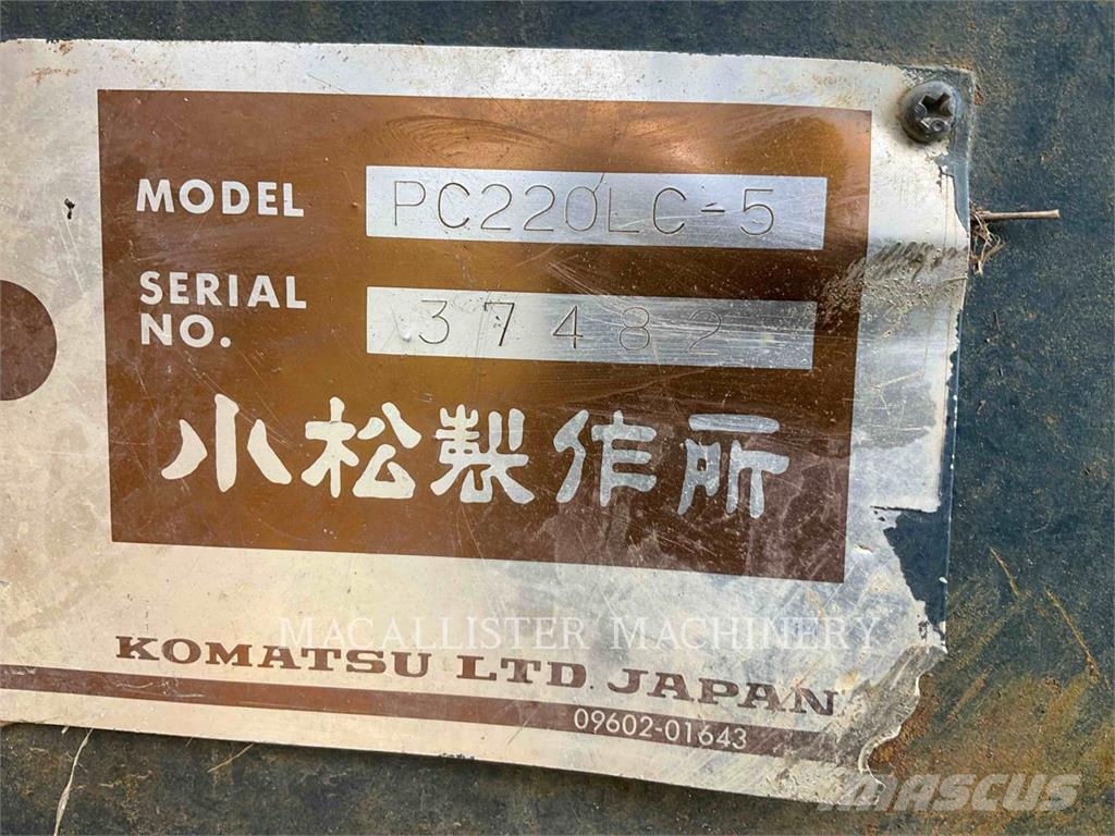 Komatsu PC220 Bagri goseničarji