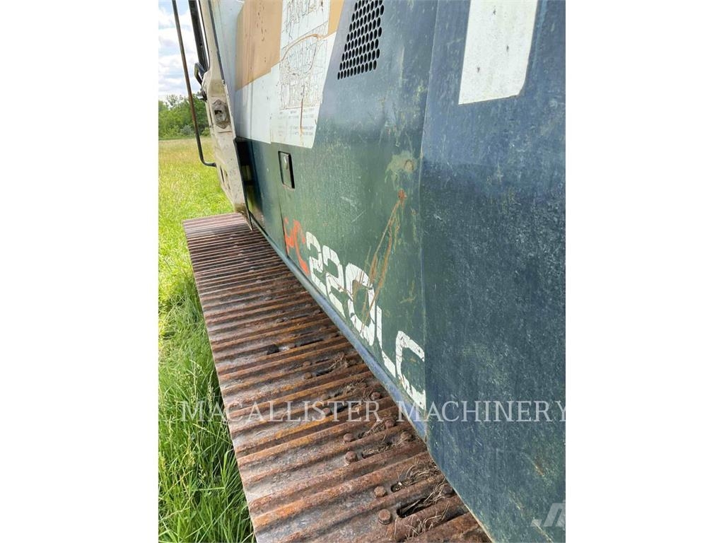 Komatsu PC220 Bagri goseničarji
