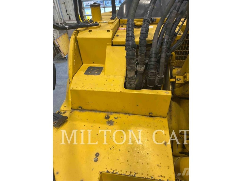 Komatsu PC228 Kāpurķēžu ekskavatori