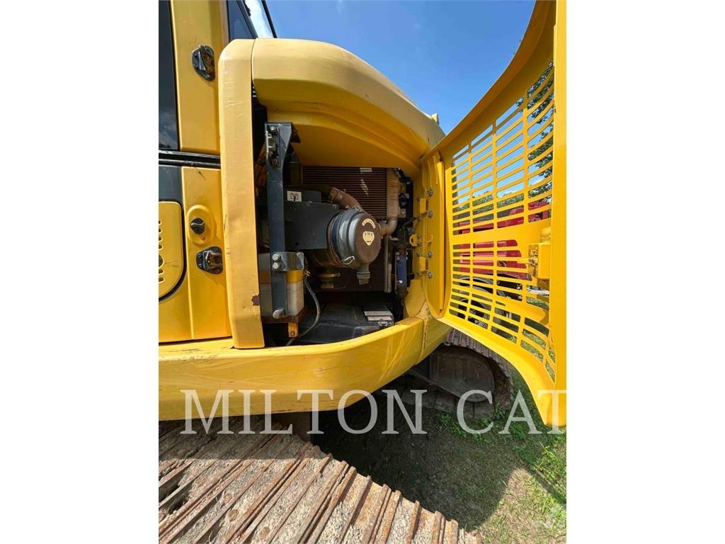 Komatsu PC228USL10 Rupsgraafmachines