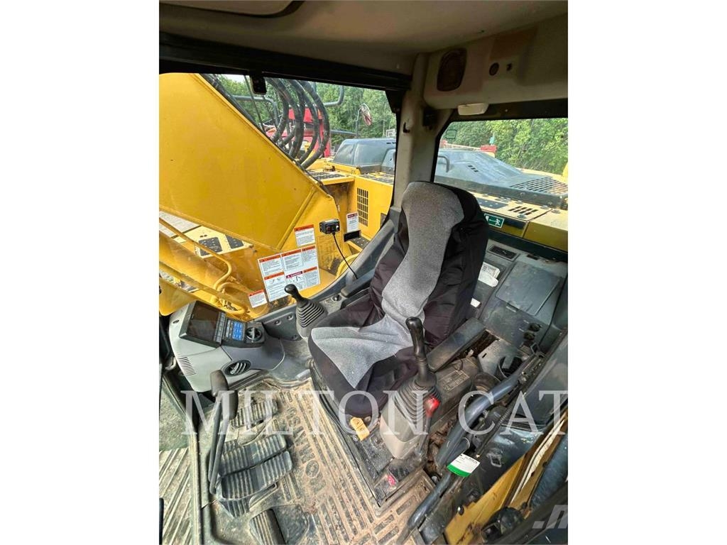 Komatsu PC228USL10 Rupsgraafmachines