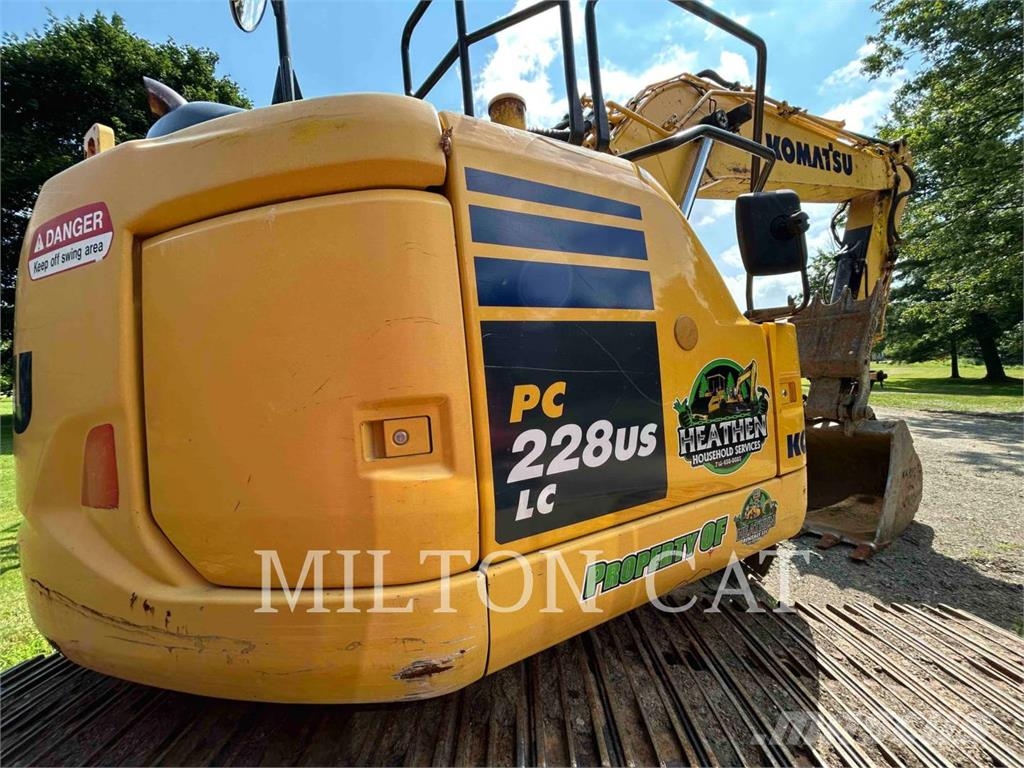 Komatsu PC228USL10 Rupsgraafmachines