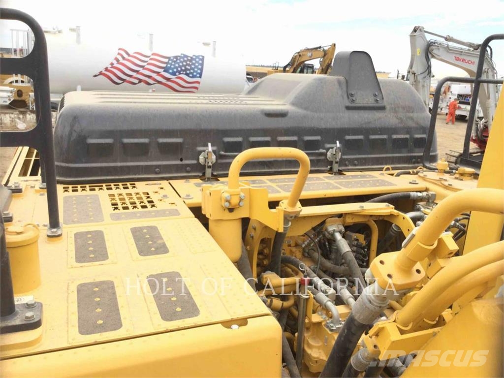 Komatsu PC360LC-11 Paletli ekskavatörler
