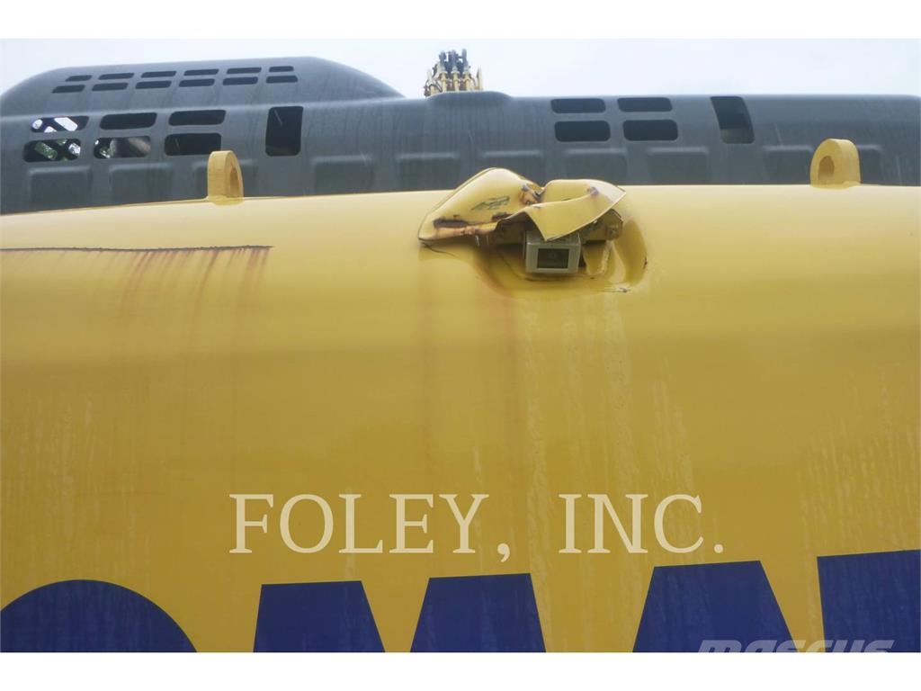 Komatsu PC360LC-11 حفارات زحافة