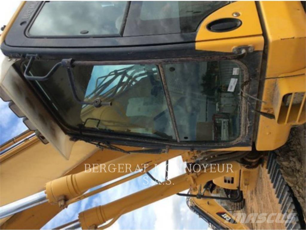 Komatsu PC360LC10 履带挖掘机