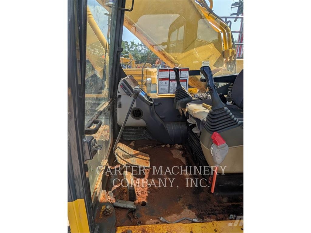 Komatsu PC490 Bagri goseničarji