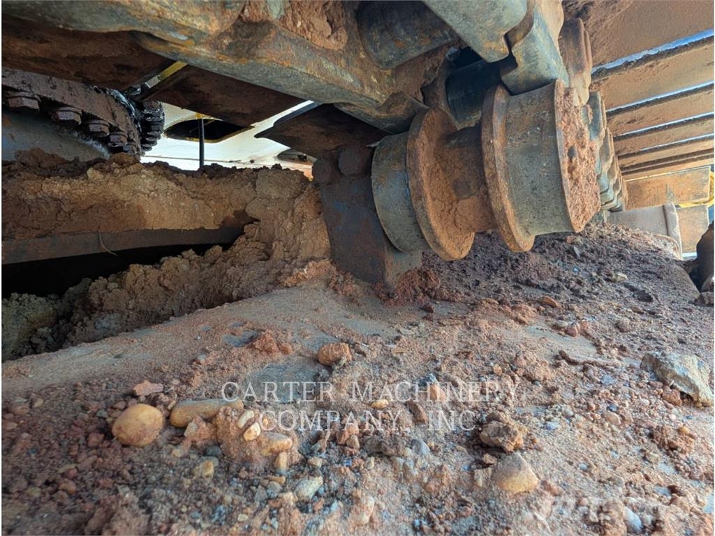 Komatsu PC490 Bagri goseničarji