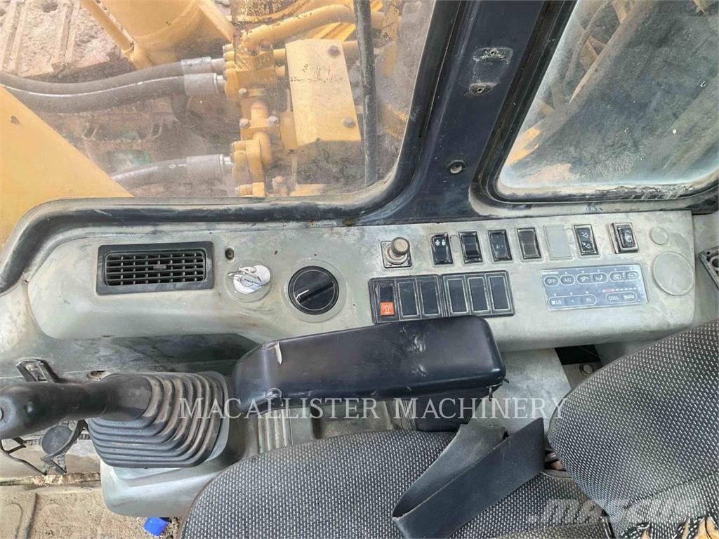 Komatsu PC750 Gravemaskiner på larvebånd